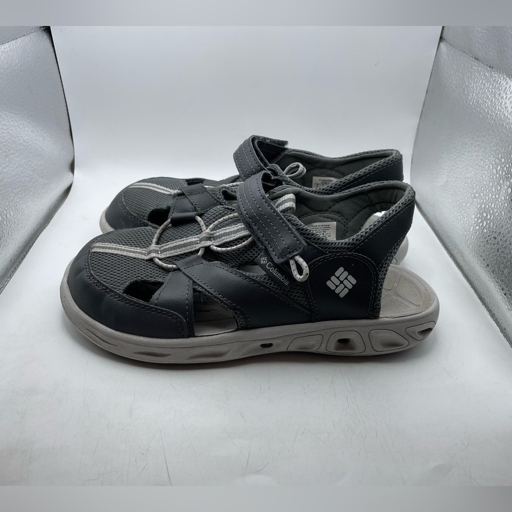 Columbia Techsun Wave Kids' Gray Sandals size 5